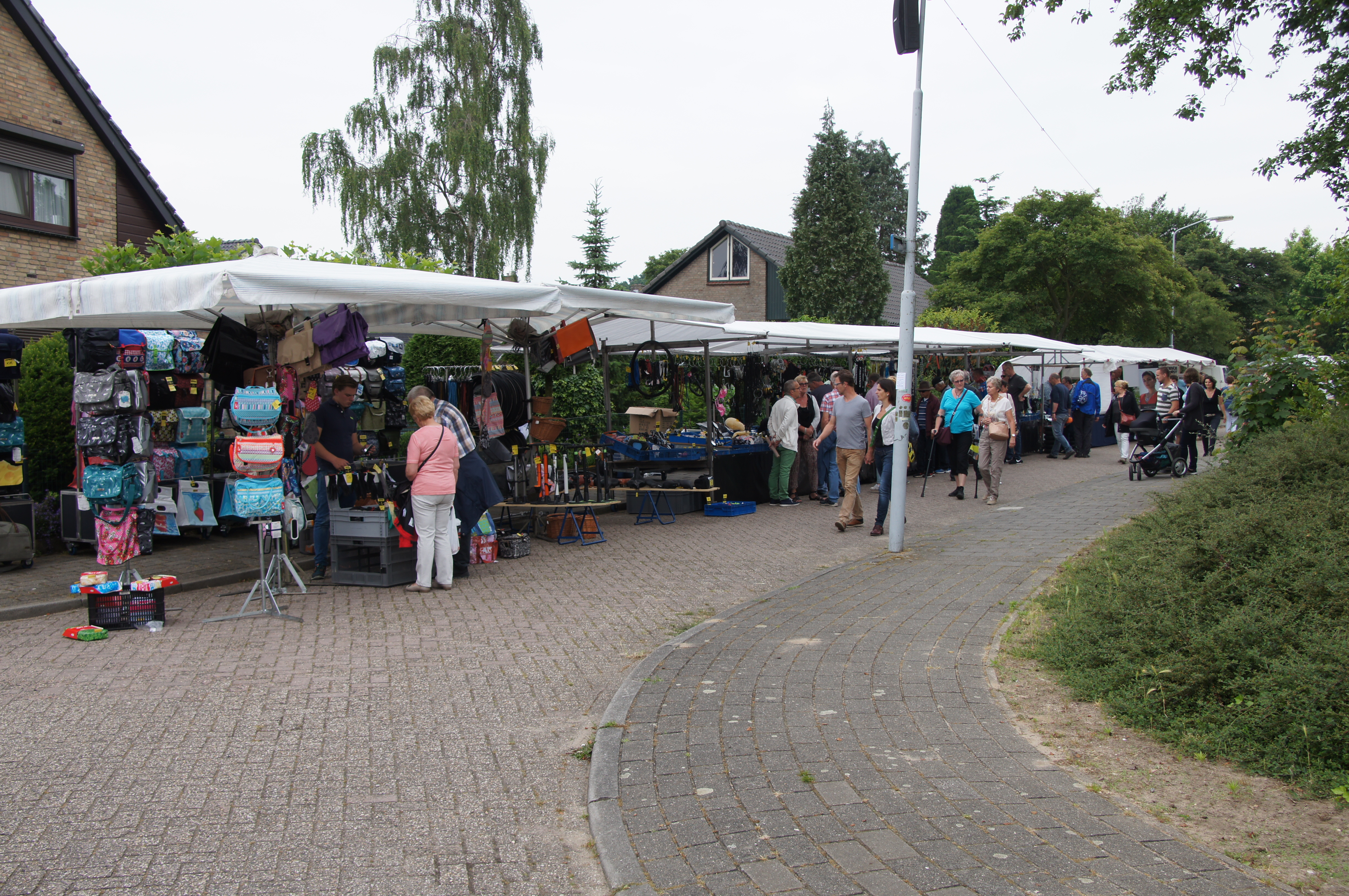 Stratenmarkt Hernen