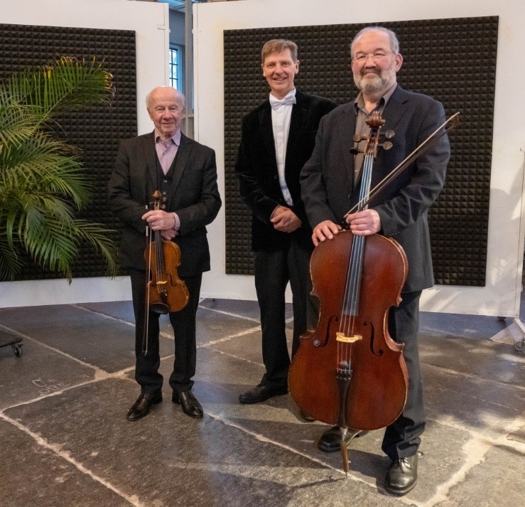 Yoffi trio met o.a. Beethoven en Debussy
